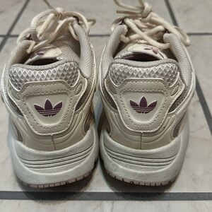 Adidas OZMILLEN collab W9